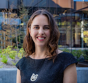 Dr Monica Gerth