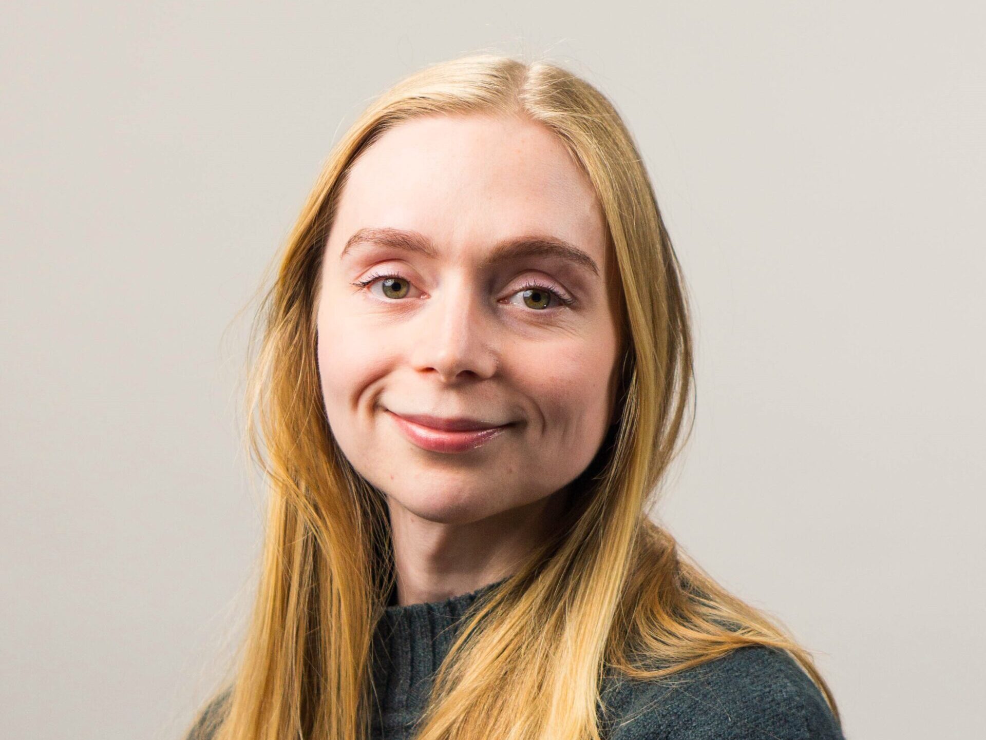Dr Alexa Byers